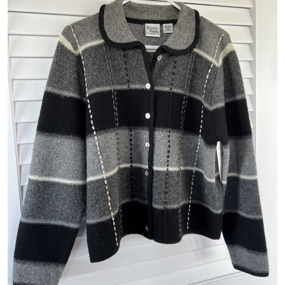 Baxter And Wells Petite Cardigan Sweater Gray/Black Plaid Size PM